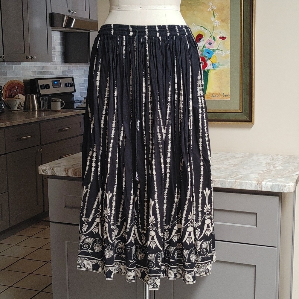 Zero Zero Cotton Black Skirt